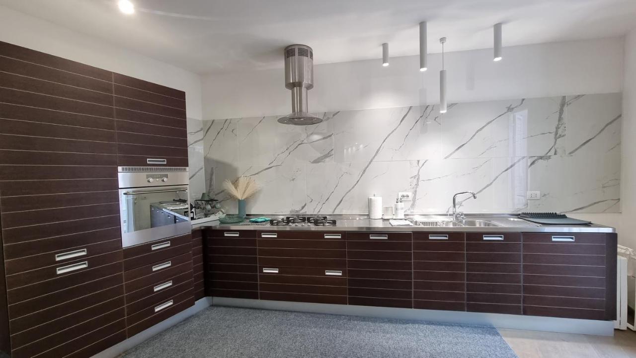Luxury Design Di Clickaffitti Apartment Cattolica