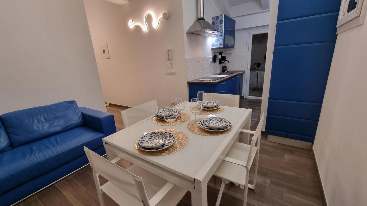 Luxury Design Di Clickaffitti Apartment *